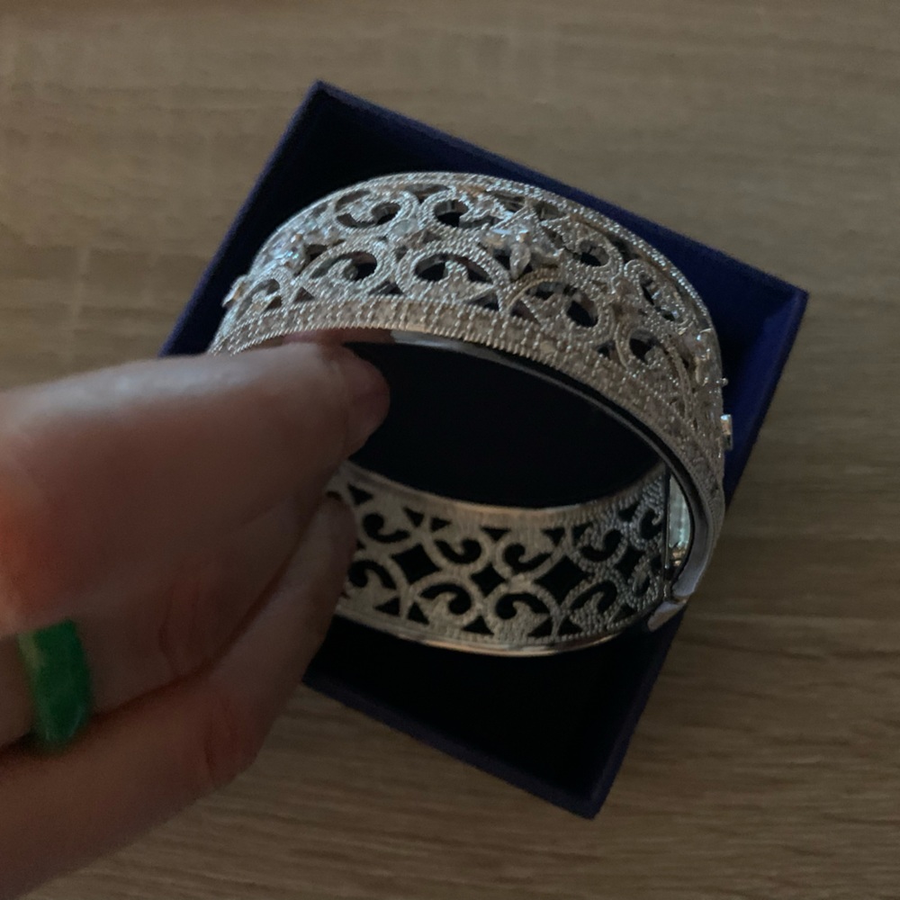 Bridal silver bangle